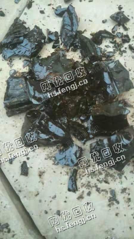 河南濮阳地区出售 古马隆调漆黑色硬块树脂