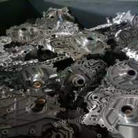 出售废纸板，废纸箱每个月20吨左右，废铁每个月10吨左右，废铜，废旧设备，塑料，压缩机等