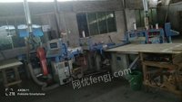 板材厂出售上海优必选设备1套（包括自动优选锯，电控柜，皮带输送机等），自动梳齿机1套（带梳齿榫对接机2台）；