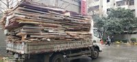 陕西西安快速清理工地拆下来的废木料，方木模板，只要是木料我们都要