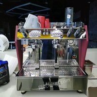 因家中有急事，河南漯河奶茶店出售九成新专用咖啡机 16000元
