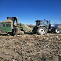 内蒙古赤峰18年玉米秸秆粉碎打包机出售 65000元