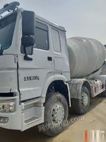 河南安阳出售14年3月份的豪沃18方水泥搅拌车一辆。