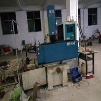湖南邵阳工厂停工，低价转让二台注塑机，一台50，一台30，
