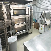 天津河西区烘焙设备打包出售 50000元　新麦三层燃气烤箱 风炉 起酥机 和打蛋机两台 和面机 醒发箱 冷柜 冰箱