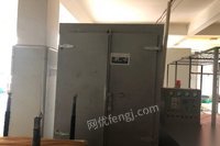 浙江宁波烘箱（工业喷塑，烤潻）出售　12立方 20000元