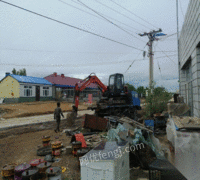 内蒙古兴安盟出售轮式链条挖机翻斗车。