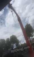 云南丽江处理两个月不到悬臂吊 2万元　360度旋转，高8米长8米，吊三吨，
