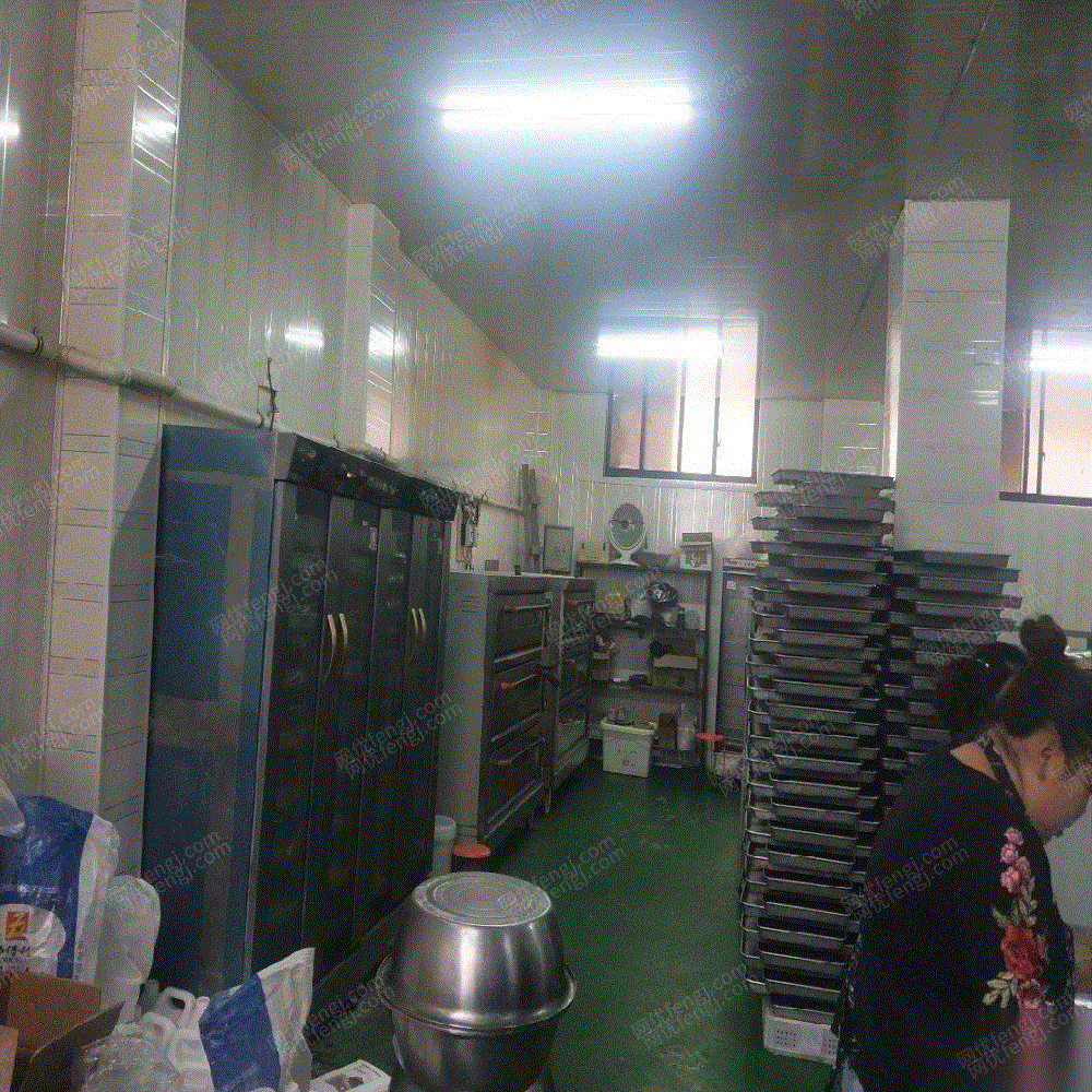 河南驻马店面包小作坊设备整转 50000元
