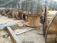 求购铁木盘，木盘（1米2到3米），工地旧木方，旧竹架板