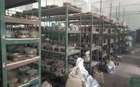 海南文昌鞋跟鞋厂工厂转让300000元　注塑机60吨5台，鞋跟模具3500个，裁断机一台，uⅴ照射机一台，锯台一台