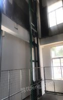 安徽芜湖出售二手在位升降货梯一台 5.2米2.4