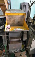 重庆渝北区二手立式注塑机，烘料机，粉碎机打包转让