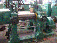 回收废旧橡胶机械