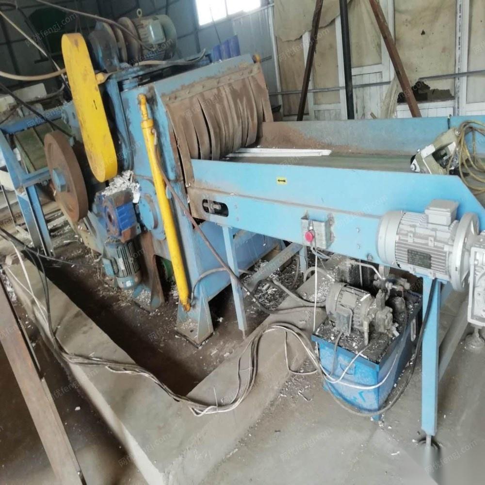 辽宁葫芦岛出售二手塑钢粉碎机，9成新 打包价110000元