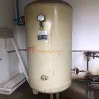 天津西青区螺杆式空压机加储气罐低价处理 10000元
