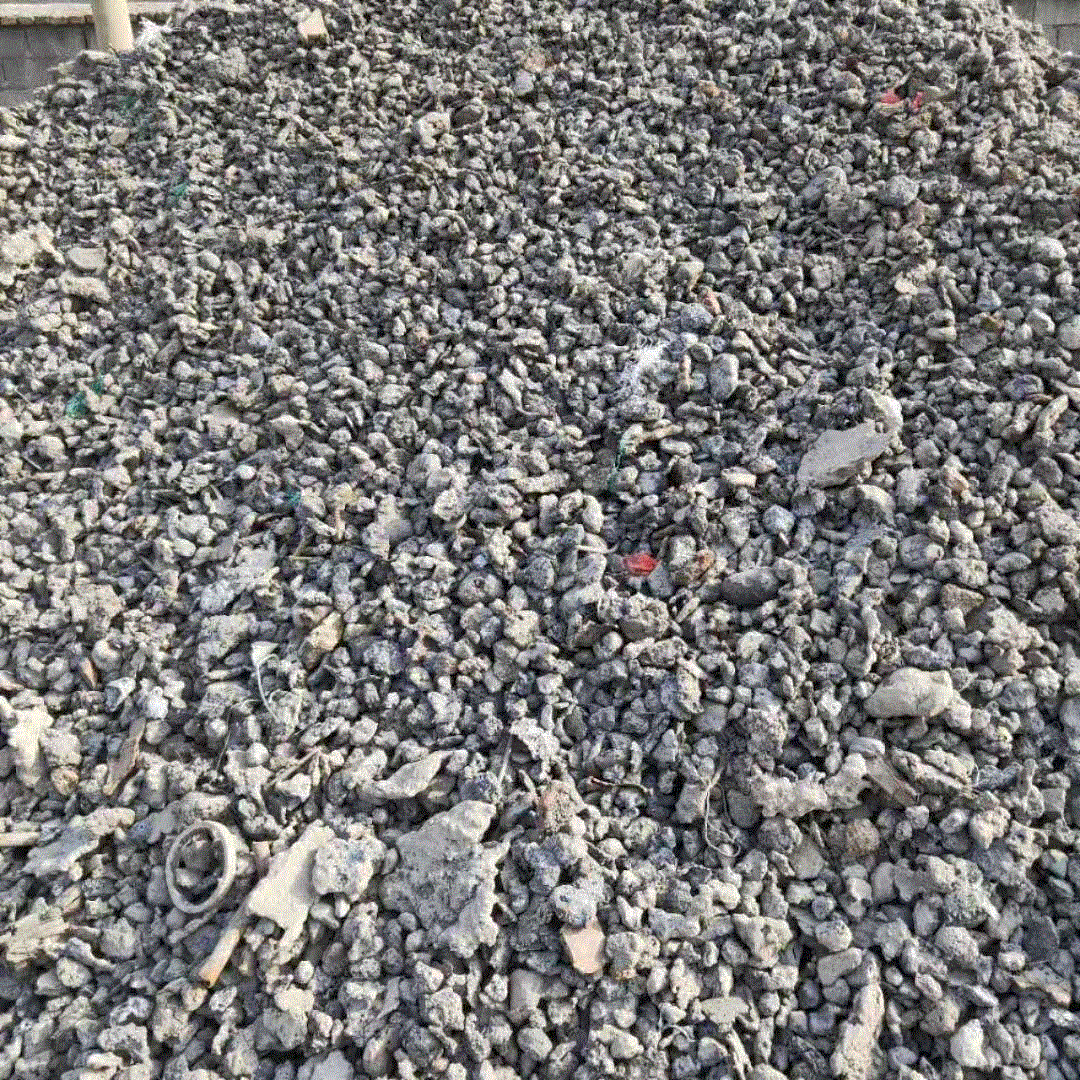 出售钢渣小铁块,经过创厢晃过一遍,里面都是铁,现货50吨,货在徐州.