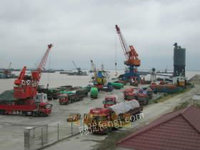 求购码头吊机520型