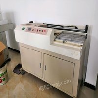 天津津南区二手胶装机，切纸机各一台低价出售 10000元
