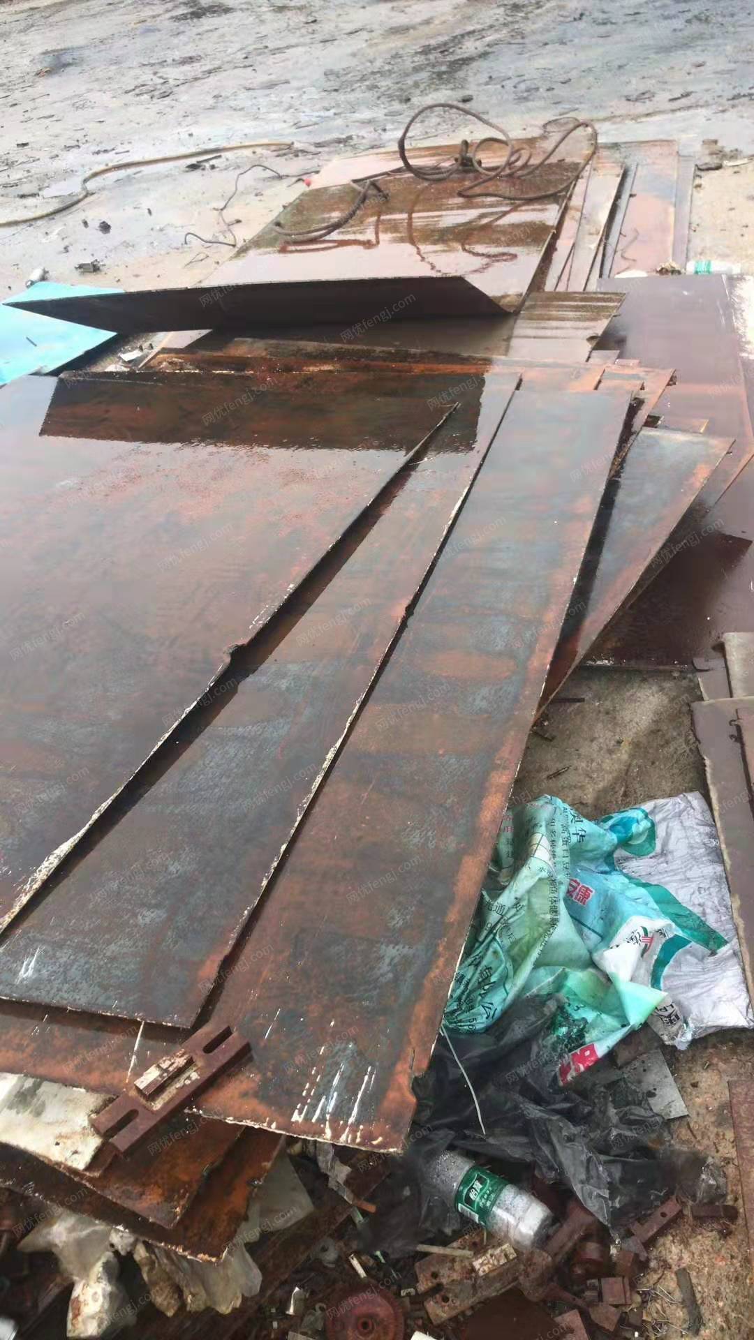 出售17吨废铁板4厘平板宽1.25米，长2-2.90米
