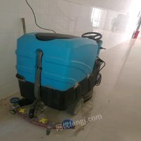 湖北襄阳9.8成新洗地机低价出售 15000元