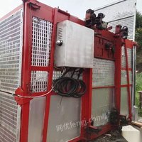 陕西咸阳急售1台施工电梯  设备手续齐全 出售价8万元