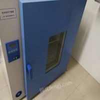 天津东丽区出售电热恒温鼓风干燥箱自用显微镜 灭菌器 集菌仪 PCR循环仪 分析天平