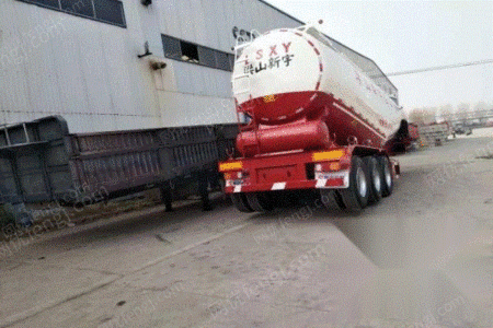 山东济宁出售散装水泥罐下灰车