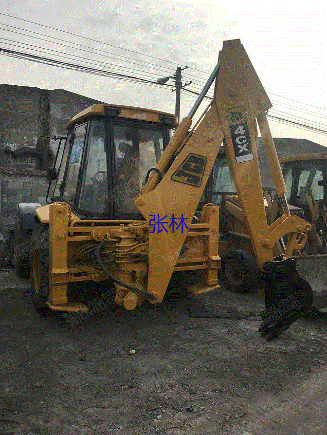 市场库存JCB3CX,4CX(4WD)挖掘装载机(两头忙)