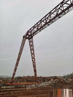 湖南岳阳低价出售1台5吨龙门吊行吊,5吨宽24米升高9米,9.5成新 出售价42000元  100吨轨道  出售价3500元/吨.