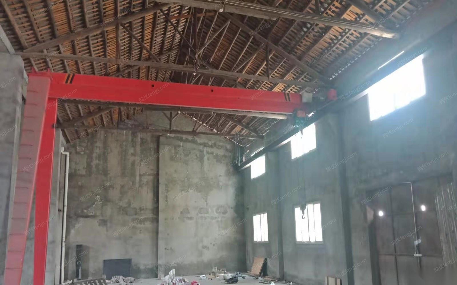 江西南昌因仓库搬迁，低价出售闲置家用厂房3吨行吊一台36000元