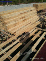 长期大量回收工地木方，模板，竹架板