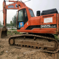 新疆乌鲁木齐转让斗山dh225cl-9挖掘机 24.8万元