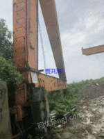 上海龙门吊在位出售一台32吨跨度30米，各悬6米