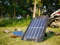 太阳能充电包