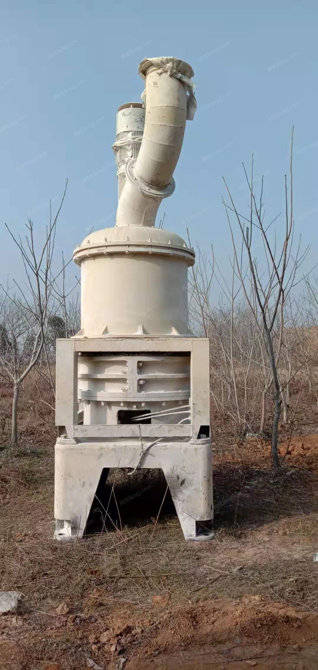 石粉厂处理1台上海协科HGM-80中速磨粉机