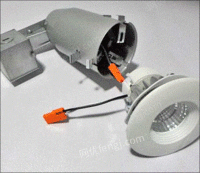 出售对插连接器