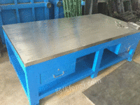 出售复合板桌面钳工工作桌 模具车间重型工作桌 组装型检修工作桌