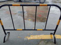 出售黄黑铁马1500*1000公路防护栏 市政施工围栏 安全道路移动隔离栏