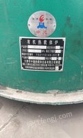 天津西青区环保让改电的出售1台热载体加热炉加燃烧器 出售价10000元  可议价.