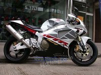 出售进口本田 VTR1000 SP－2摩托车