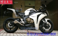 本田CBR1000RR摩托车