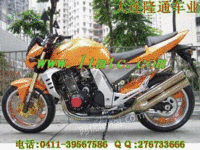 川崎Z1000摩托车