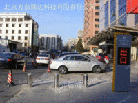 防撞路柱