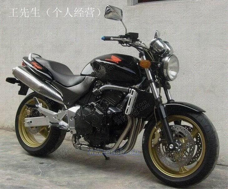 本田大黄蜂cb600摩托车