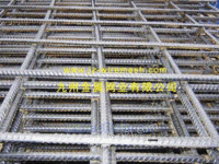 供应大连船厂钢板网，重型钢板网
