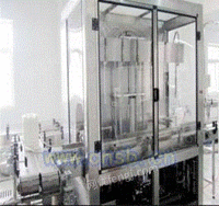 供应玻璃水灌装机  山东玻璃水灌装机 防冻液灌装机  灌装机