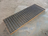 中国丝网之乡供应热镀锌齿形防滑钢格板、钢格栅板