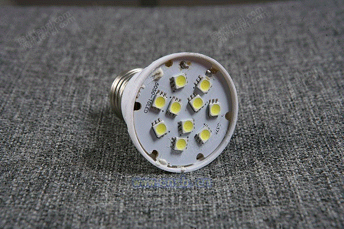 LED球泡灯回收