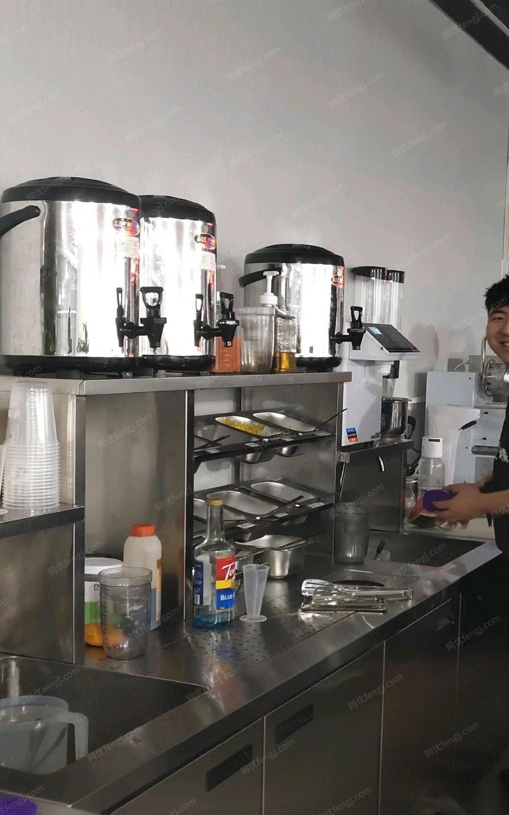河南郑州全套纯不锈钢奶茶饮品制做没备，九成新，质量保证，因转行低价转让